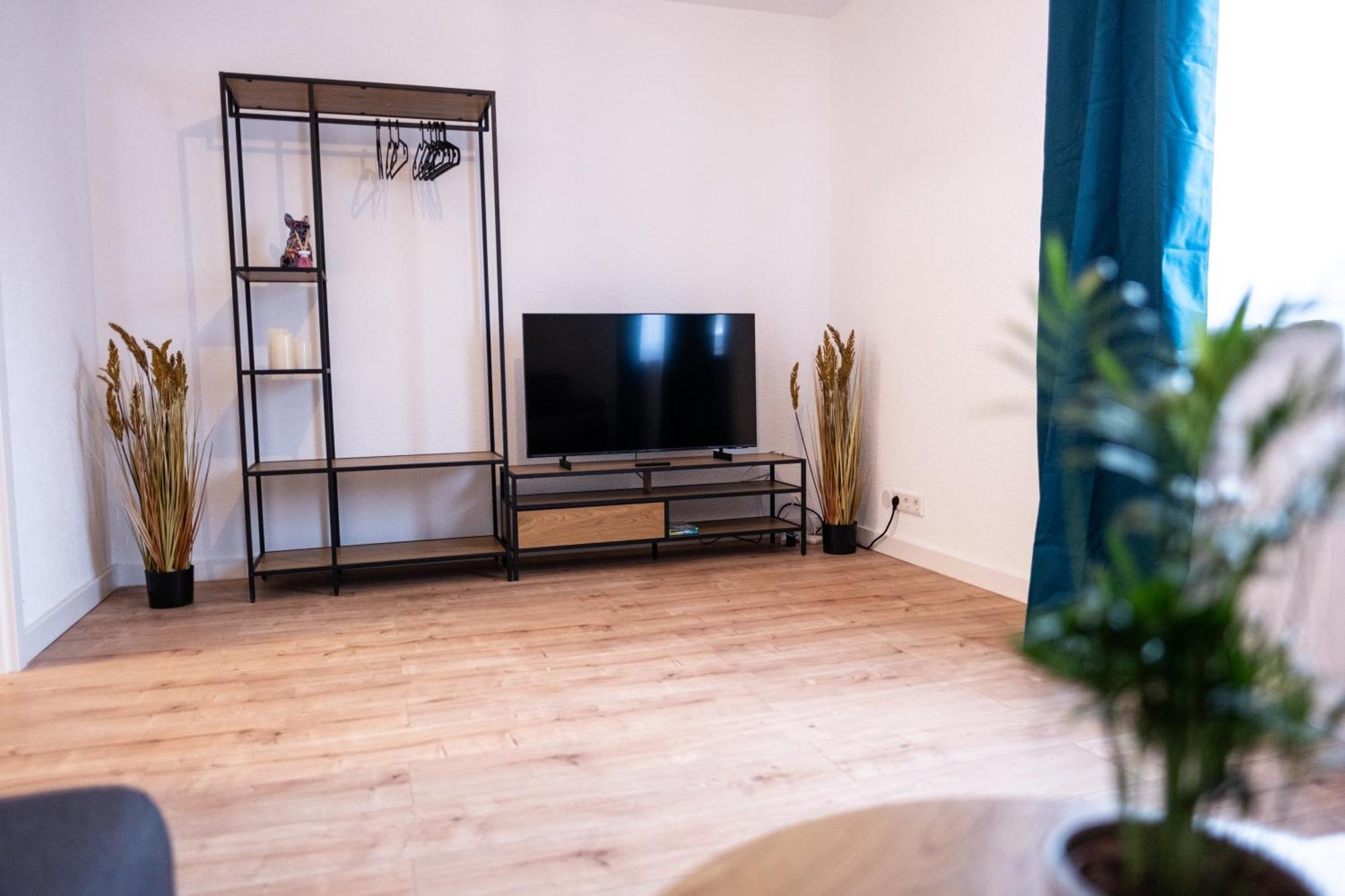 Klassen Apartments! Stadtnahes Ferienhaus* Mit Terrasse In Aulendorf * Fuer 6-8 Personen מראה חיצוני תמונה