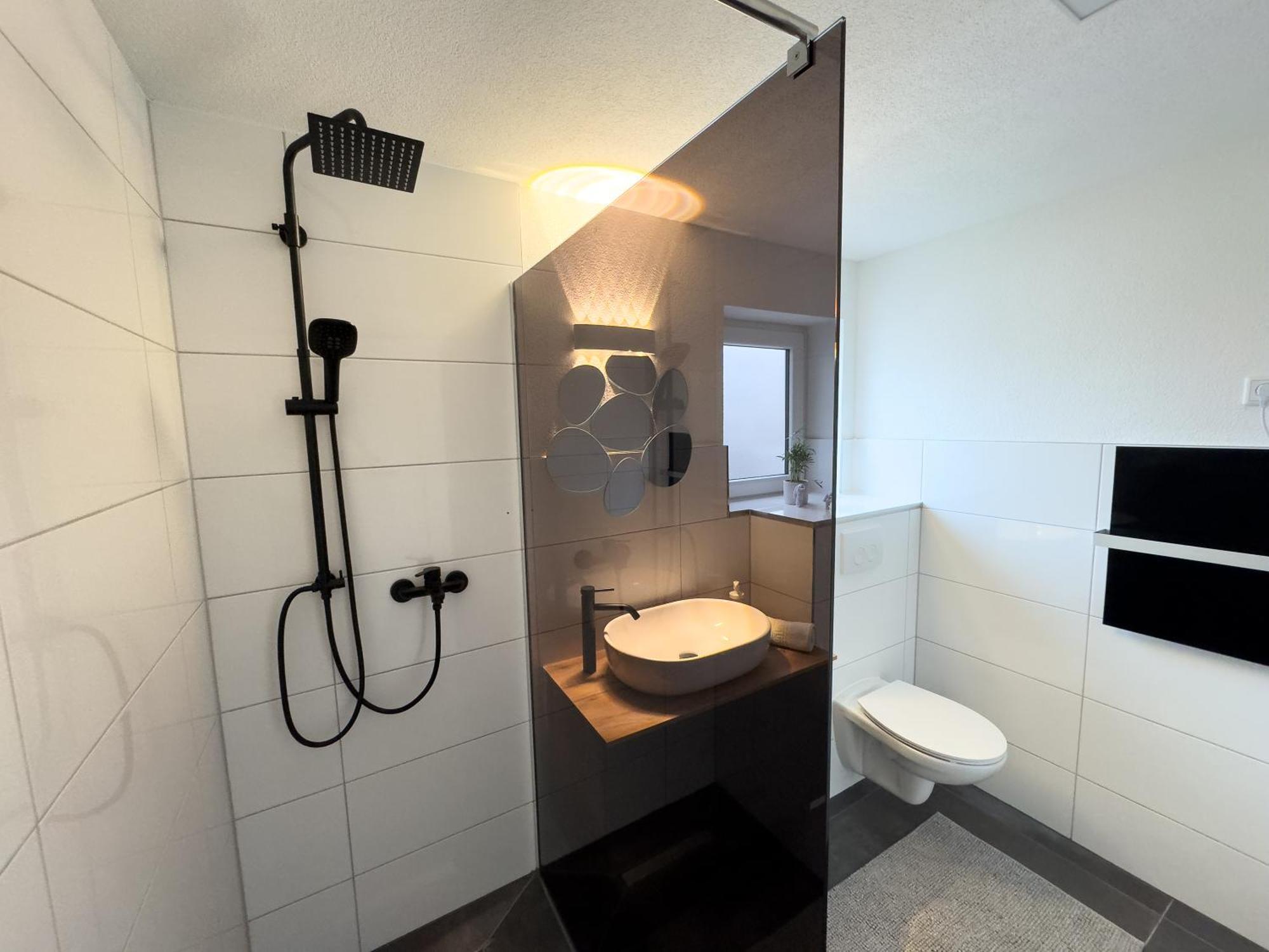 Klassen Apartments! Stadtnahes Ferienhaus* Mit Terrasse In Aulendorf * Fuer 6-8 Personen מראה חיצוני תמונה