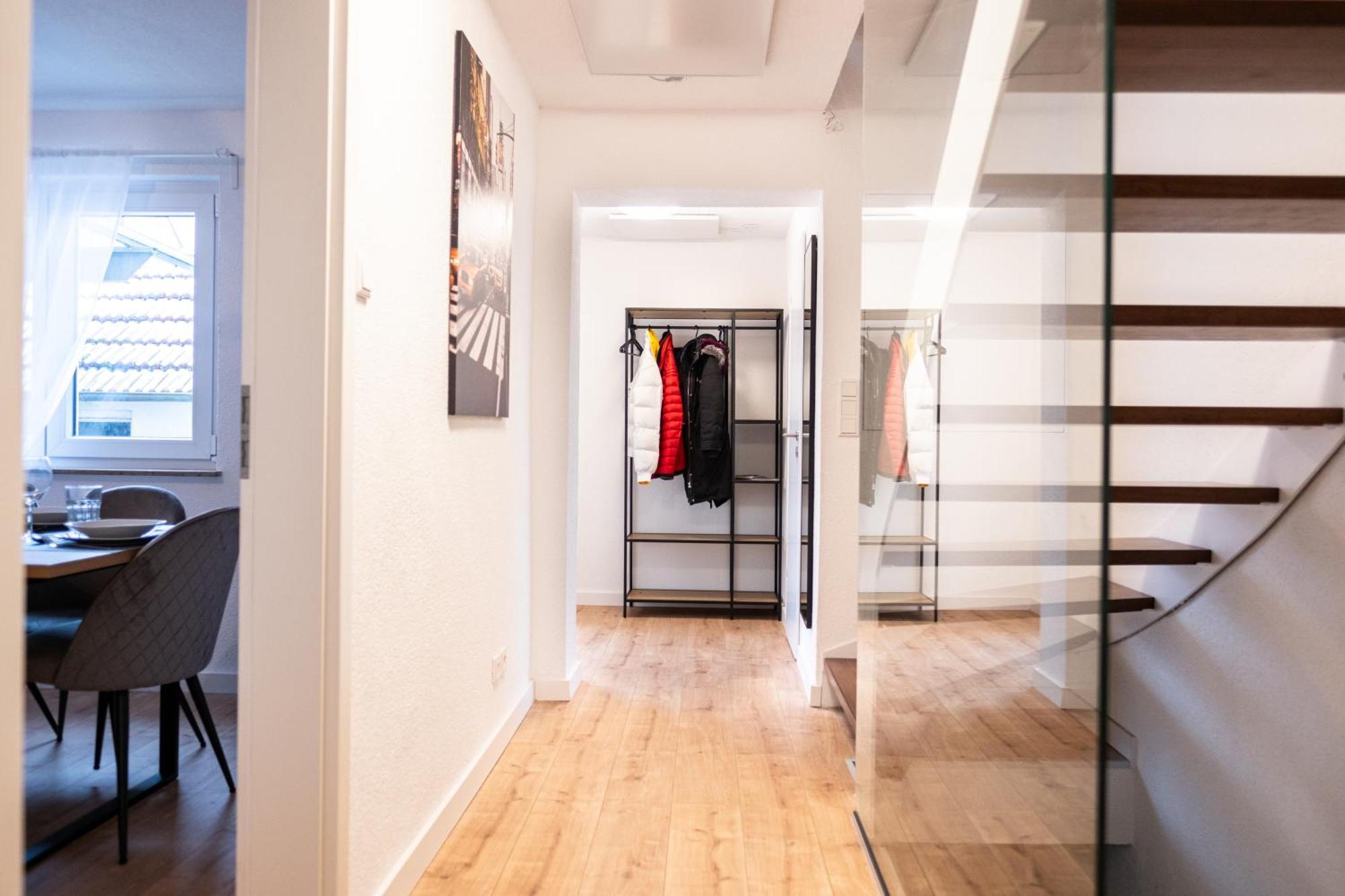 Klassen Apartments! Stadtnahes Ferienhaus* Mit Terrasse In Aulendorf * Fuer 6-8 Personen מראה חיצוני תמונה