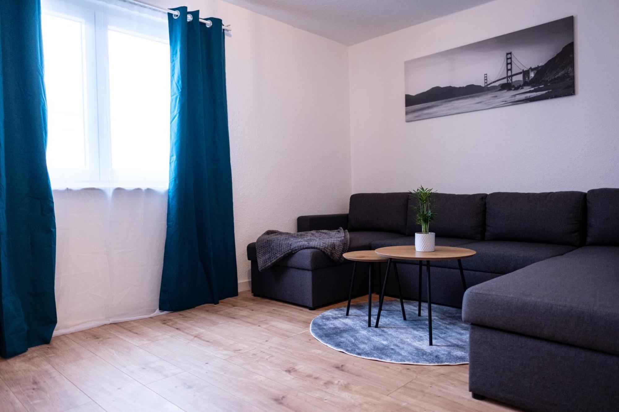 Klassen Apartments! Stadtnahes Ferienhaus* Mit Terrasse In Aulendorf * Fuer 6-8 Personen מראה חיצוני תמונה